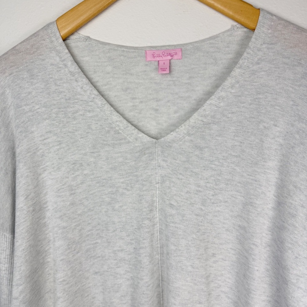 Lilly Pulitzer Martine Tassel V-Neck Sweater Ribbed Sleeves Gray Size Small - Picture 4 of 13